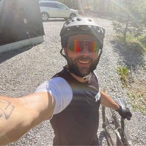 Meet your Posher, Maxime